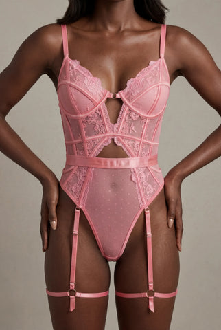 Kanten body met dijbeenband - AUDACE Roze 